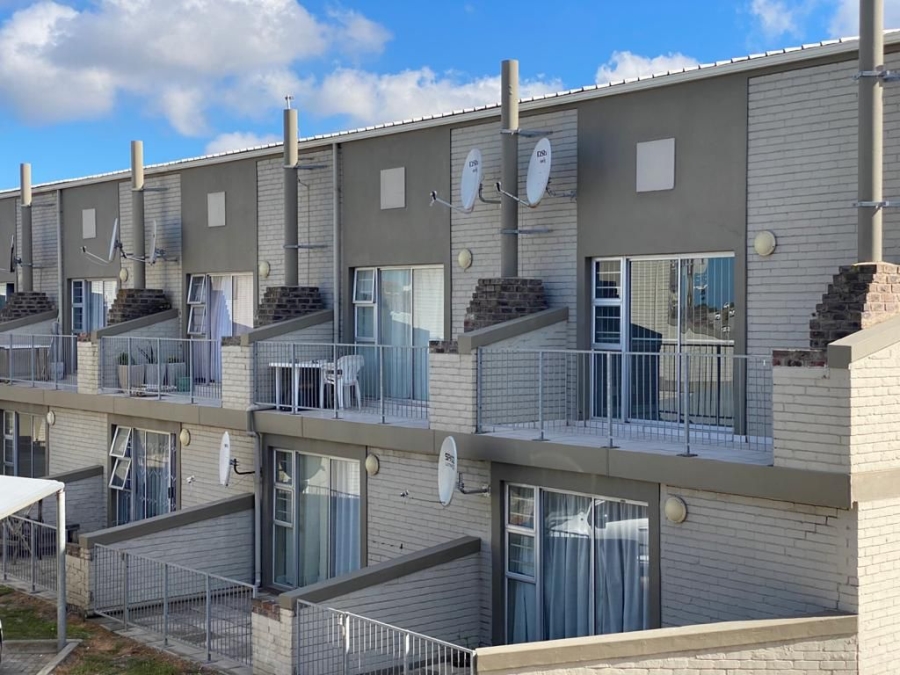 To Let 1 Bedroom Property for Rent in Humewood Extension Eastern Cape